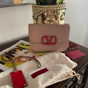 SOLD💕Vsling Valentino Bag